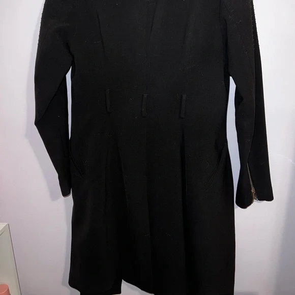 H&M Black Trench Coat with Zippers - Picture 4 of 6
